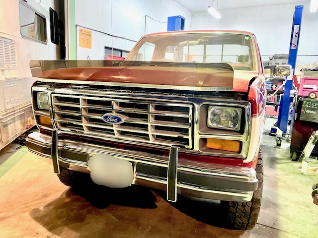 1986　フォードF150　オイル漏れ修理